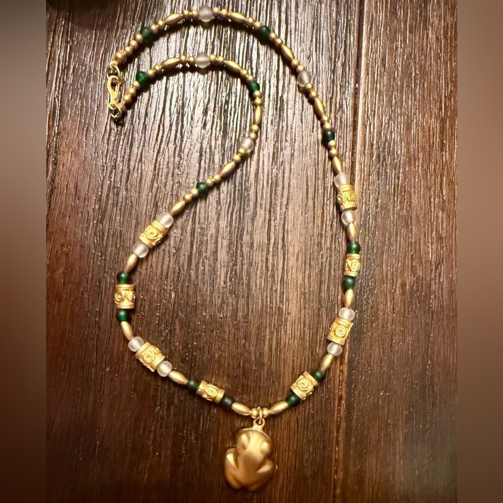 Elegant Gold and Green Beaded vintage Inca necklace